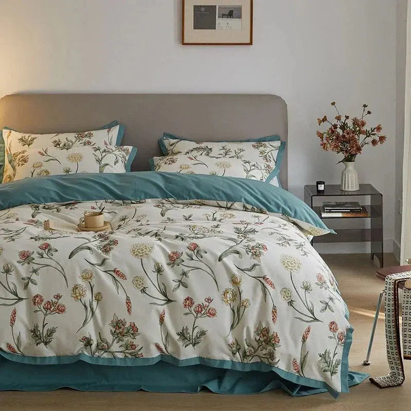 Floral duvet cover set on a bed, Bedding Set - photo 9