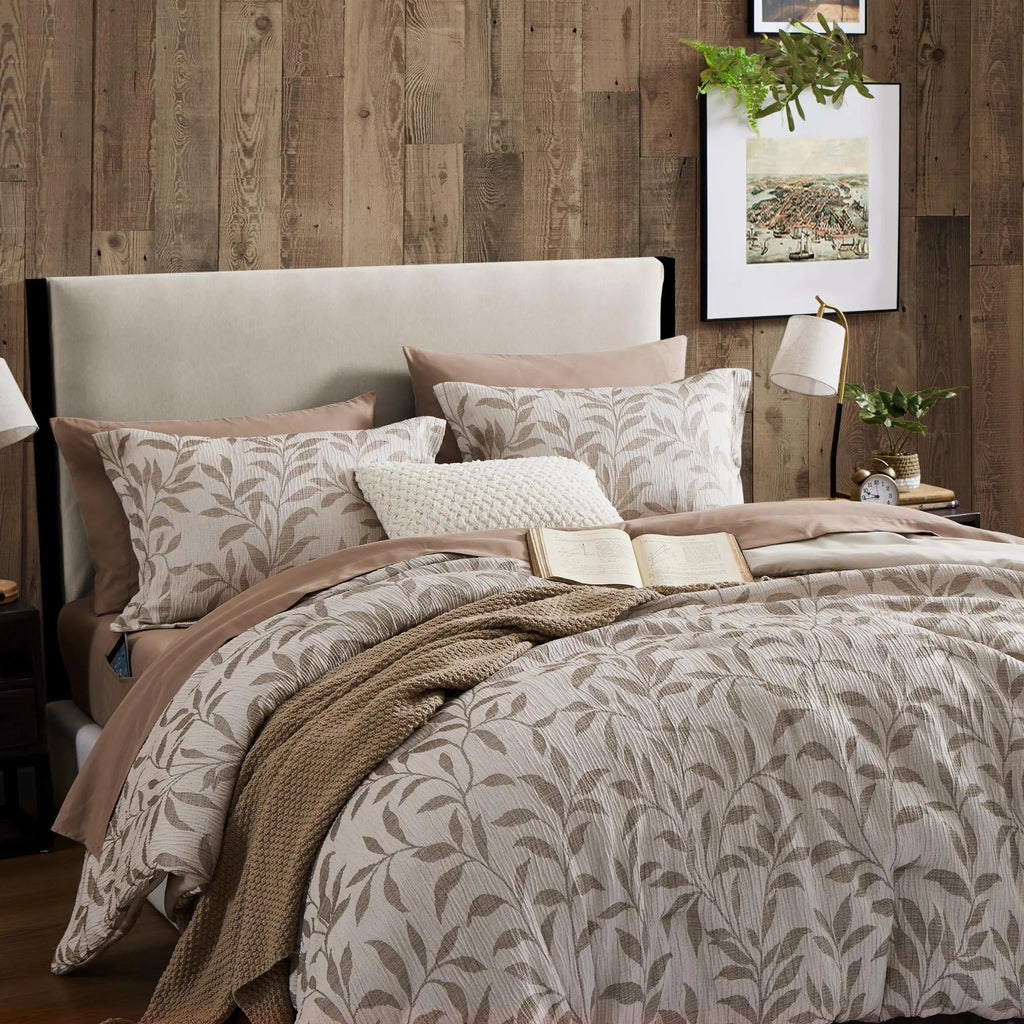 Floral duvet cover set on a bed, Bedding Set - photo 6