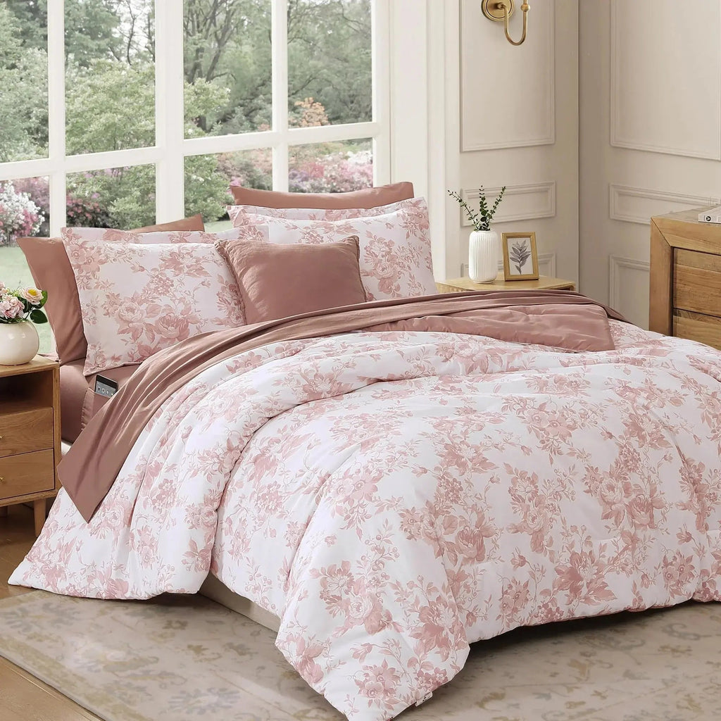 Floral duvet cover set on a bed, Bedding Set - photo 4