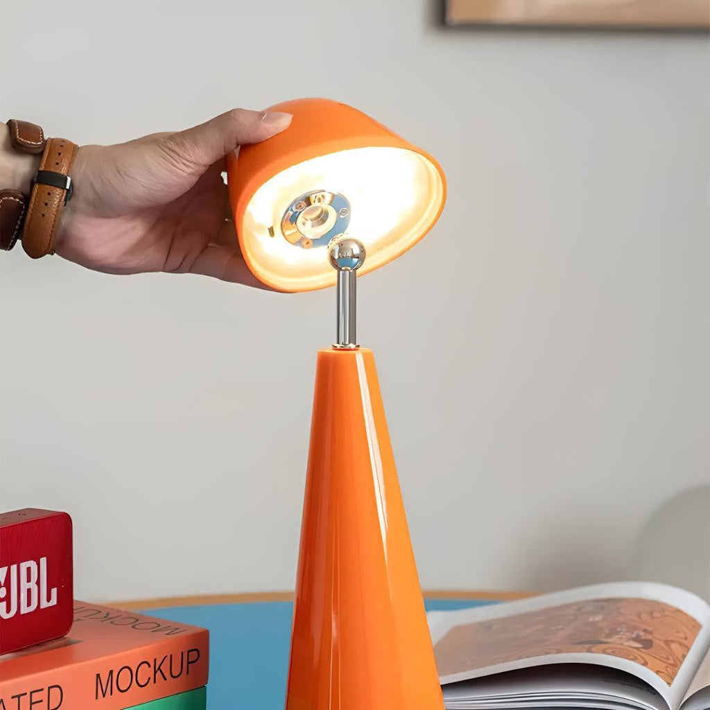 Cordless table lamp, rechargeable cone lamp, product photo 2