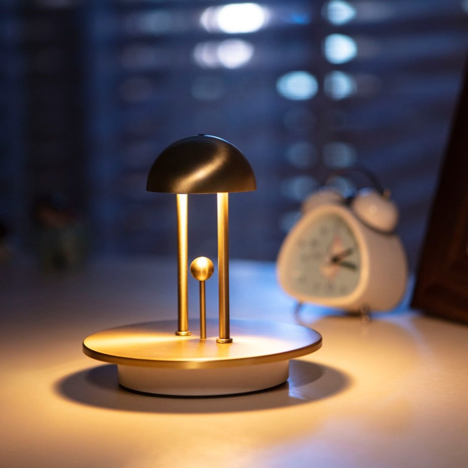 Balance lamp, cordless magnetic table lamp, product photo 1